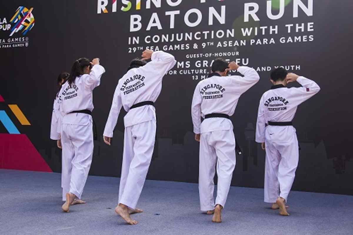 Outstanding Demonstration at 2017 SEA Games Baton Run - Singapore ...