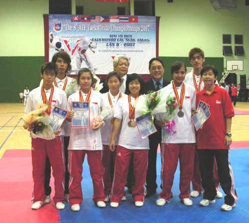 16 Medals for Singapore