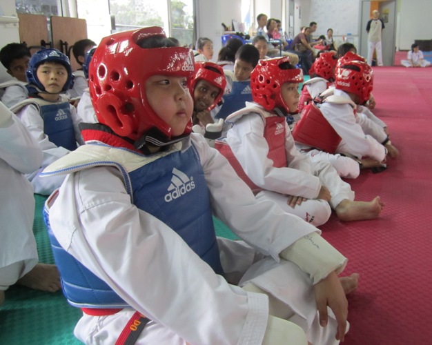 Learning to Spar